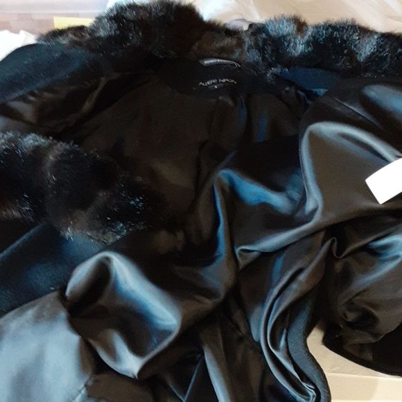 Albert Nipon size small long wool coat faux fur trimmed / - Picture 11 of 12